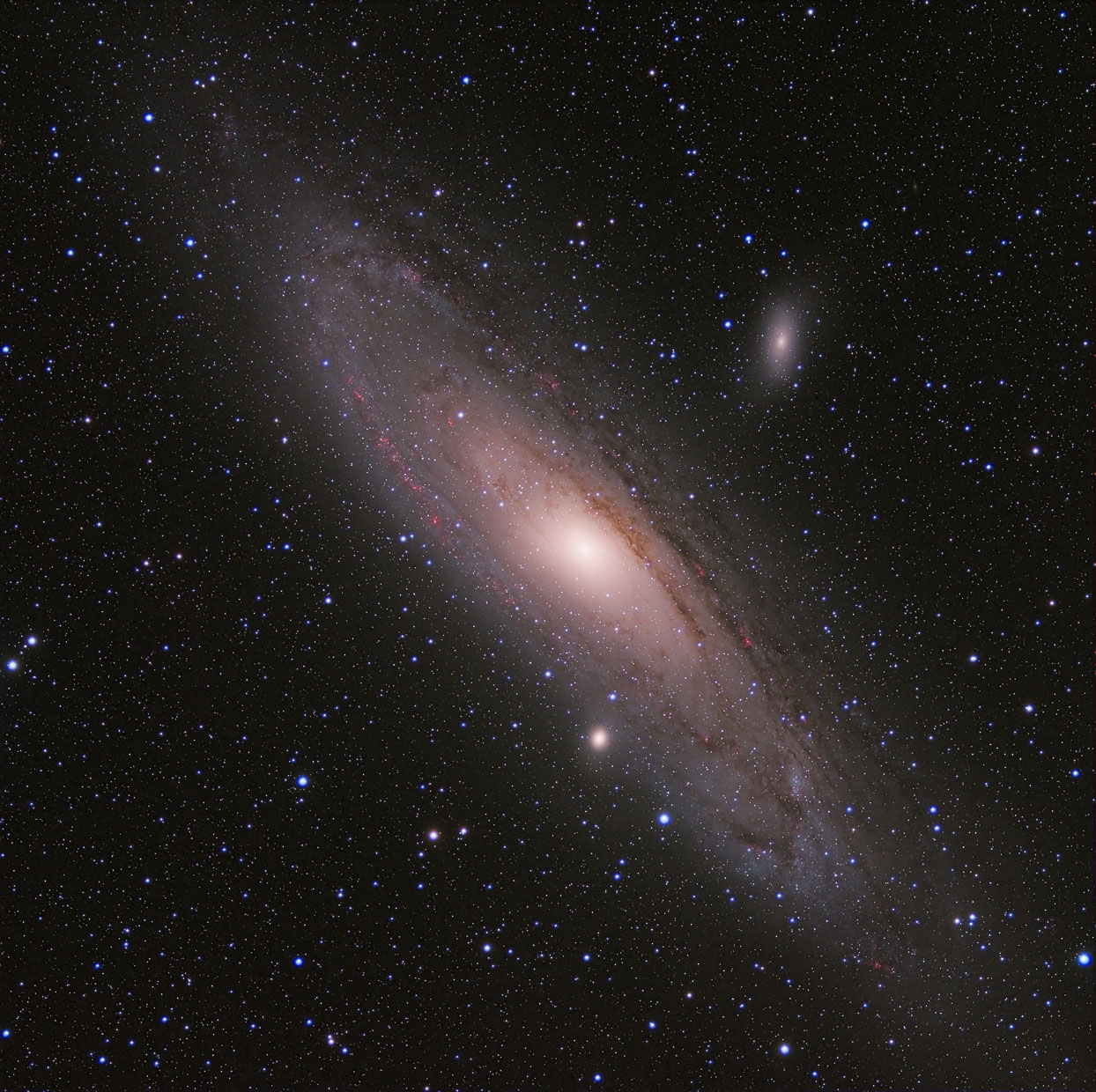 M31_int_reg_ht_HaLRGB.jpg