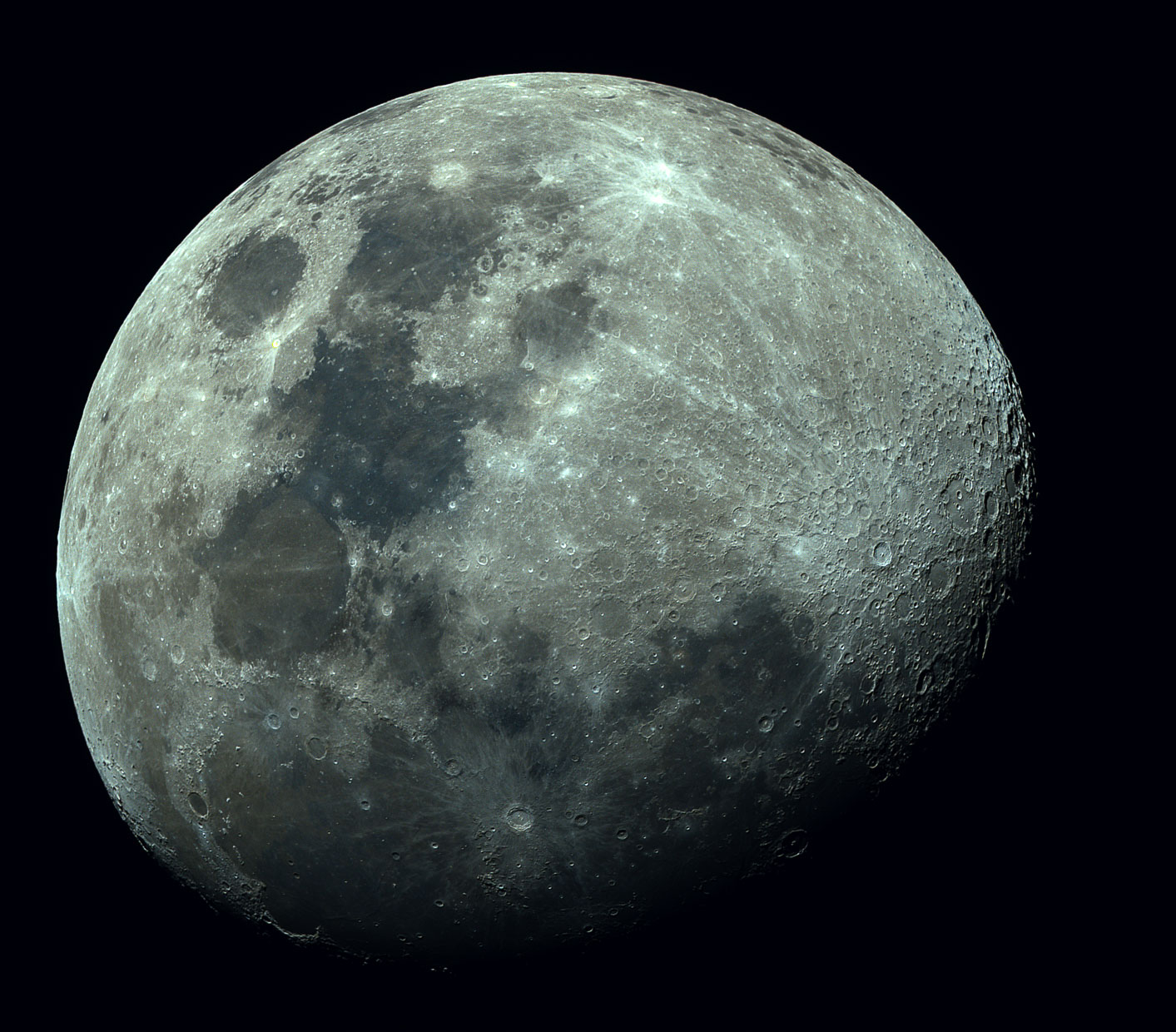 Moon_225541_g4_ap9_conv_CLab.jpg