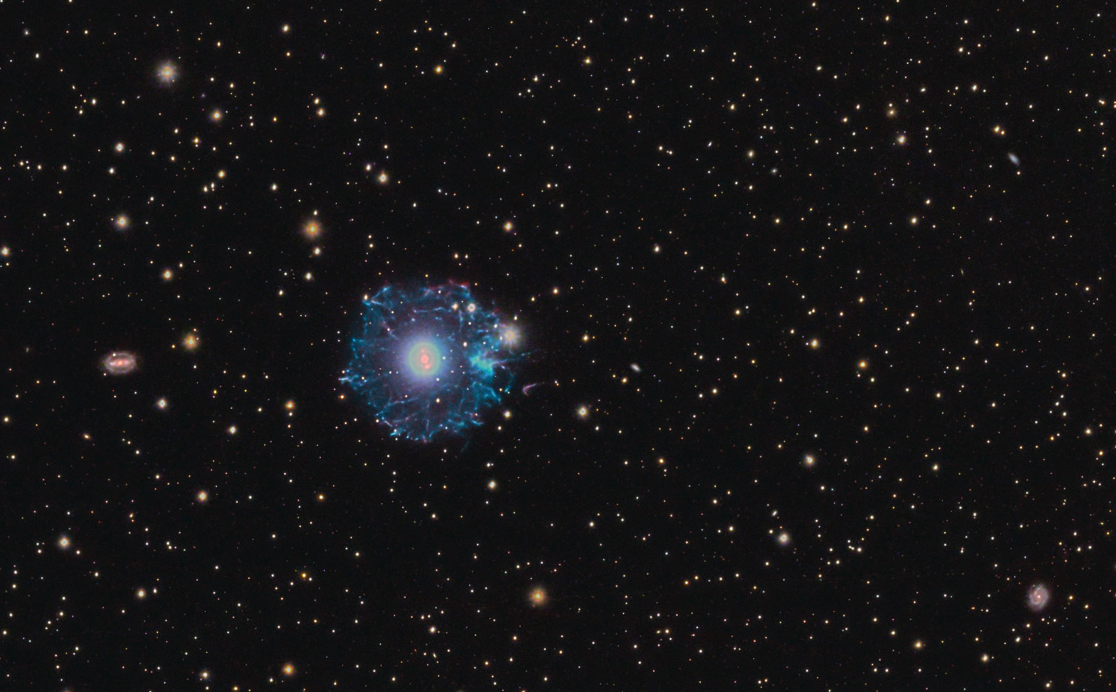NGC6543_LRGB_O3_Ha_hdmrt_dec_cr.jpg