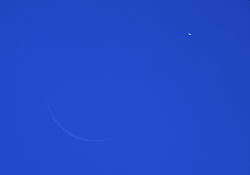 Mond_Venus_zu_spaet.jpg