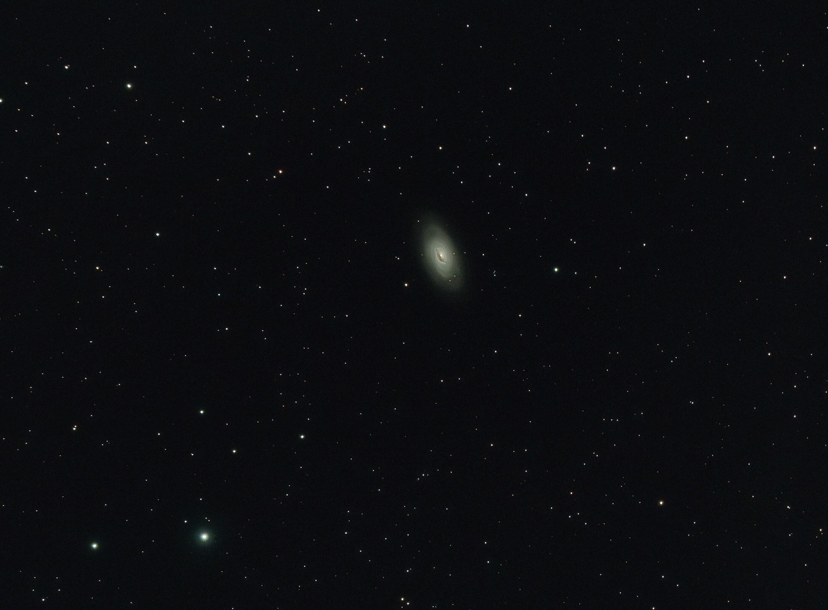 M64_APF-R_TD_cr50.jpg