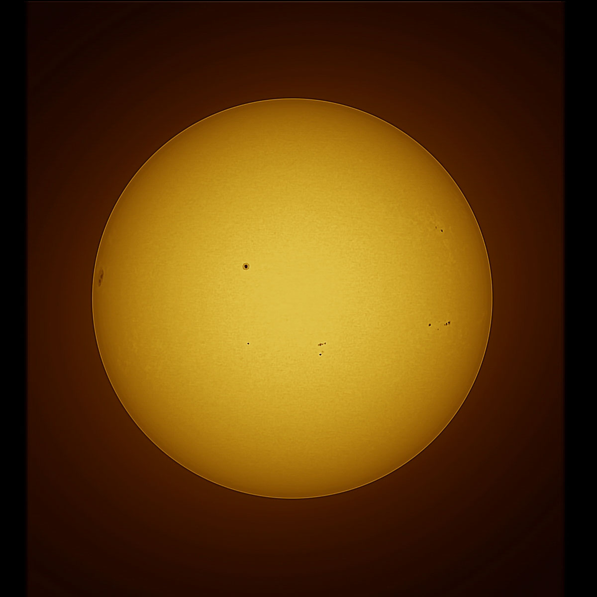2025-04-29-104018-Solar_pipp_Surface_20_Sharp10_B1.0_C1.0_S1_N1_SUN.jpg