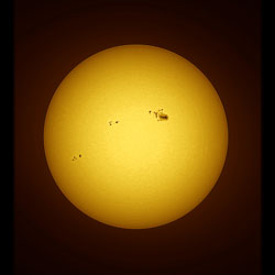 2025-05-06-102856-Solar_pipp_Surface_20_Sharp10_B43.0_C1.0_S1_N1_SUN.jpg