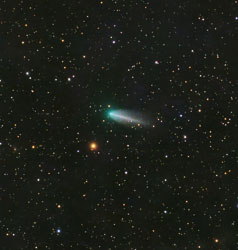 220PMcNaught_150x20sec_2026-08_og_fr_dc_am_spcc_gc_bxt_2mas_SqPr_ct_dc.jpg