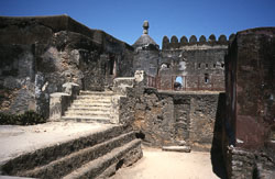 FORTJ09.jpg